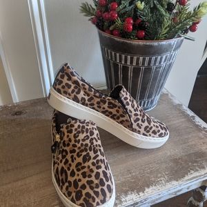 Casual Cheetah Print Sneakers